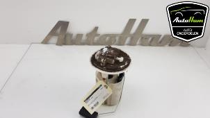 Begagnade Elektrisk bränslepump Peugeot 207 CC (WB) 1.6 16V Pris € 25,00 Marginaltabell erbjuds av AutoHam