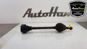 Używane Os napedowa lewy przód Volkswagen Golf V (1K1) 1.6 FSI 16V Cena € 20,00 Procedura marży oferowane przez AutoHam