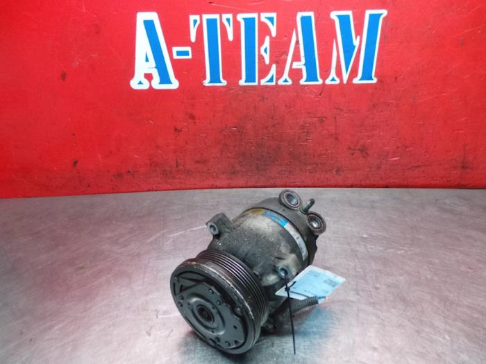 Aircopomp van een Daewoo Tacuma 2.0 16V 2004
