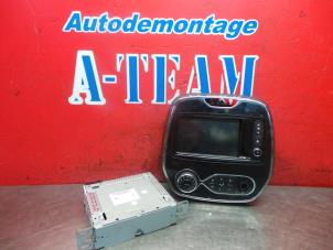 Gebruikte Navigatie Set Renault Captur (2R) 1.5 Energy dCi 90 FAP Prijs € 450,00 Margeregeling aangeboden door A-Team Automotive