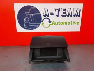 Używane Wyswietlacz wewnetrzny Mercedes C (W204) 2.2 C-200 CDI 16V BlueEFFICIENCY Cena € 39,99 Procedura marży oferowane przez A-Team Automotive