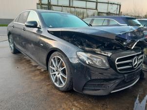 Begagnade Karosshörn, höger fram Mercedes E (W213) E-220d 2.0 Turbo 16V Pris € 999,99 Marginaltabell erbjuds av A-Team Automotive
