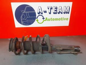 Gebruikte Schokdemper rechts-voor Ford Transit Connect 1.8 TDCi 90 Prijs € 39,99 Margeregeling aangeboden door A-Team Automotive