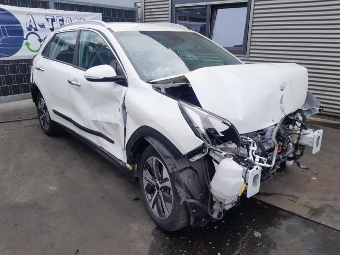 Dörrlåsmekanism, 4-dörrars, höger fram från en Kia Niro I (DE) E-Niro 64 kWh 2022