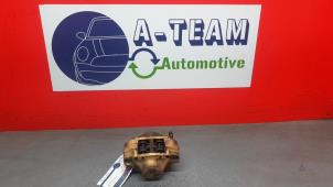 Begagnade Bakre bromsok, höger Opel Calibra 2.0i 16V Ecotec Pris € 39,99 Marginaltabell erbjuds av A-Team Automotive