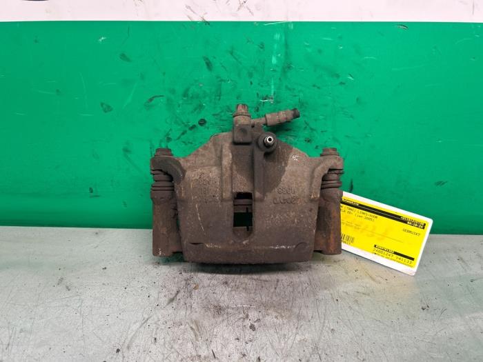 Främre bromsok, vänster från en Opel Agila (A) 1.2 16V Twin Port 2005