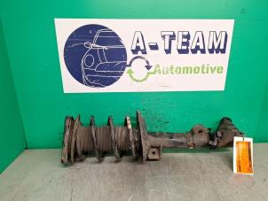 Gebruikte Schokdemper links-voor Mercedes E (R207) E-200 CGI 16V BlueEfficiency Prijs € 299,99 Margeregeling aangeboden door A-team Automotive