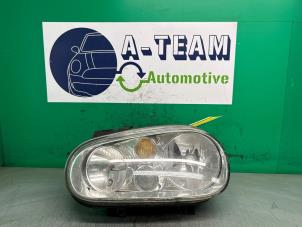 Gebruikte Koplamp links Volkswagen Golf IV (1J1) 2.3 V5 GTI 20V Prijs € 49,99 Margeregeling aangeboden door A-team Automotive