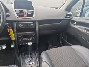Begagnade Automatisk växelväljare Peugeot 207/207+ (WA/WC/WM) 1.6 16V VTi Pris € 69,99 Marginaltabell erbjuds av A-Team Automotive