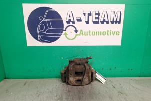 Begagnade Främre bromsok, höger Audi A4 Avant (B8) 1.8 TFSI 16V Pris € 39,99 Marginaltabell erbjuds av A-team Automotive