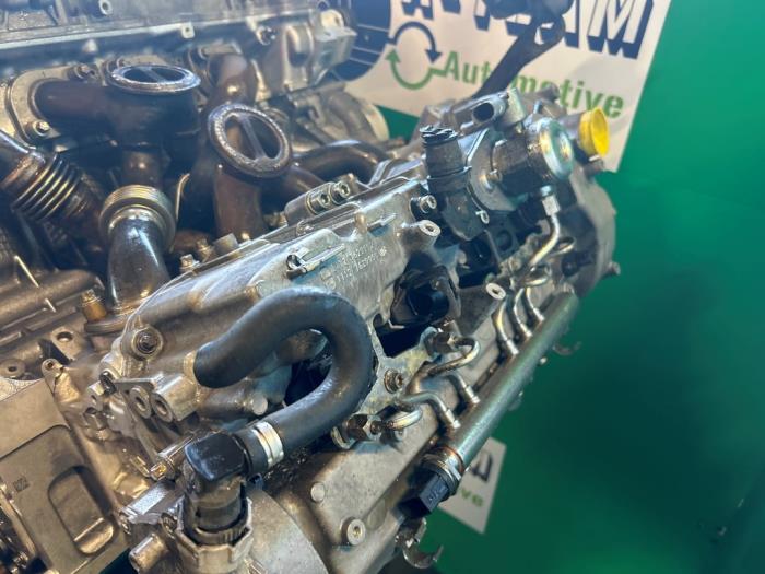Motor från en BMW M5 (F10) 4.4 V8 32V TwinPower Turbo 2012