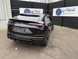 Begagnade Dörrlåsmekanism, 4-dörrars, höger fram Lamborghini Urus 4.0 V8 Pris på förfrågan erbjuds av A-team Automotive