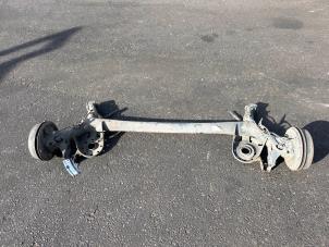 Begagnade Bakre drivaxel Toyota Yaris III (P13) 1.0 12V VVT-i Pris på förfrågan erbjuds av A-team Automotive