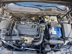 Gebruikte Benzinepomp Opel Insignia Sports Tourer 1.6 Turbo 16V Ecotec Prijs € 24,99 Margeregeling aangeboden door A-Team Automotive