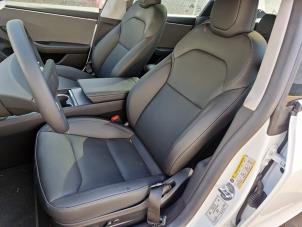 Używane Fotel lewy Tesla Model 3 Long Range RWD 78 kWh Cena € 749,99 Procedura marży oferowane przez A-Team Automotive