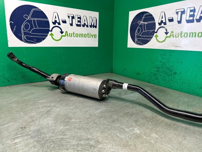 Stabilisatorstang achter van een Lamborghini Urus 4.0 V8 2022