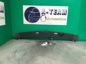 Gebruikte Sierlijst achterklep Landrover Velar Prijs € 199,99 Margeregeling aangeboden door A-team Automotive