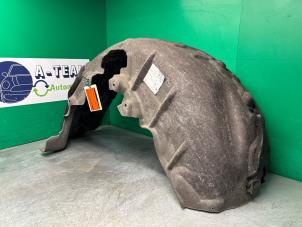 Begagnade Isolering, hjulhus Lamborghini Urus 4.0 V8 Pris € 49,99 Marginaltabell erbjuds av A-team Automotive