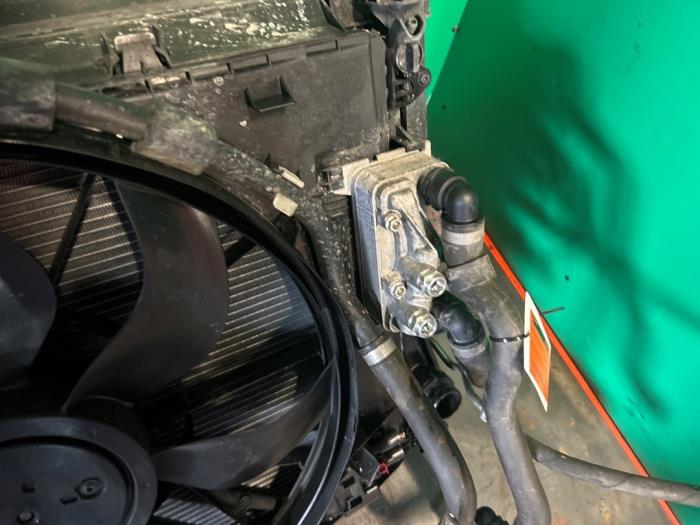 Kylarsats från en Mercedes-Benz C (C205) C-180 1.6 16V 2016