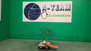 Begagnade Centrallåsmodul Mercedes G AMG (463) 4.0 G 63 AMG V8 32V Pris € 49,99 Marginaltabell erbjuds av A-team Automotive