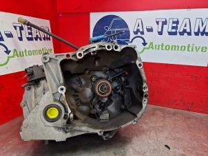 Begagnade Växellåda Renault Clio III (BR/CR) 1.2 16V 75 Pris € 99,99 Marginaltabell erbjuds av A-Team Automotive