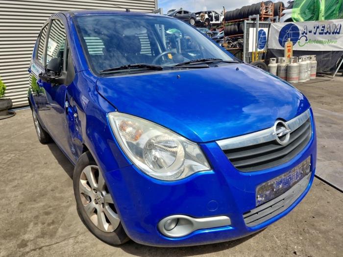 Stoel links van een Opel Agila (B) 1.0 12V 2010