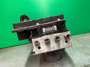 Begagnade ABS-pump Opel Corsa D 1.2 ecoFLEX Pris € 399,99 Marginaltabell erbjuds av A-team Automotive