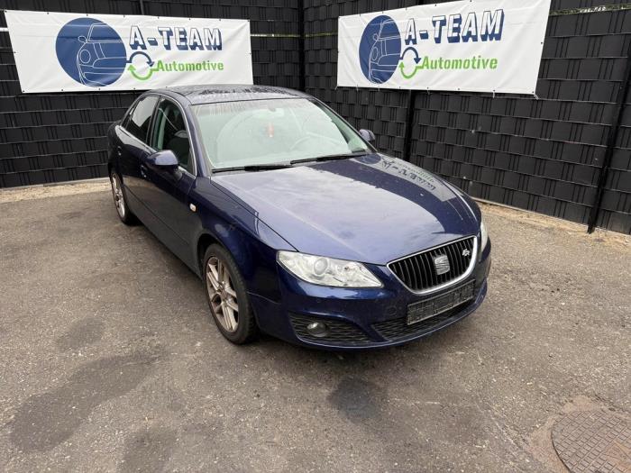 Baklykta, höger från en Seat Exeo (3R2) 1.8 T 20V 2009