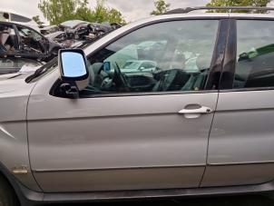 Używane Drzwi lewe przednie wersja 4-drzwiowa BMW X5 (E53) 4.4 V8 32V Cena € 199,99 Procedura marży oferowane przez A-Team Automotive