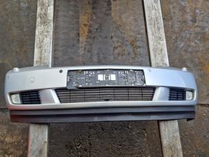 Begagnade Främre stötfångare Opel Vectra C 1.8 16V Pris € 99,99 Marginaltabell erbjuds av A-Team Automotive