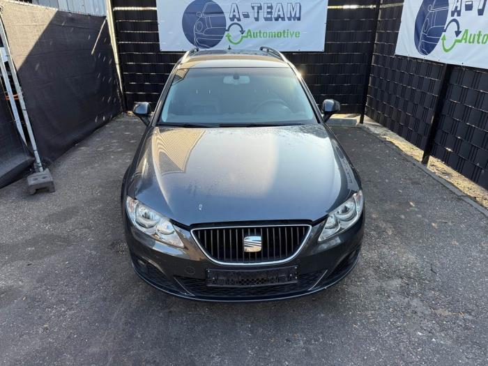 Baklykta, höger från en Seat Exeo ST (3R5) 1.8 T 20V 2010