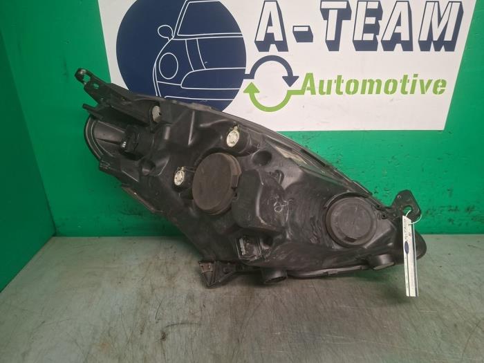 Strålkastare, vänster från en Suzuki Splash 1.0 12V 2011