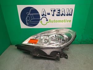 Gebruikte Koplamp links Renault Clio III (BR/CR) 1.2 16V 75 Prijs € 79,99 Margeregeling aangeboden door A-team Automotive