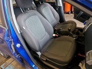 Begagnade Säte, höger Hyundai i20 1.2i 16V Pris € 124,99 Marginaltabell erbjuds av A-Team Automotive