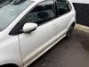 Dörr, 4-dörrars, vänster fram från en Volkswagen Polo V (6R) 1.4 TDI DPF BlueMotion technology 2014