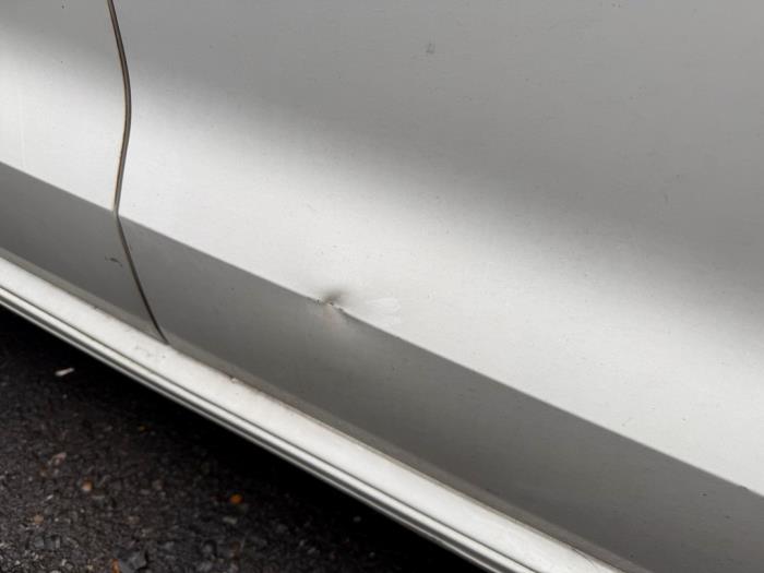 Framdörr, 4-dörrars, höger från en Volkswagen Polo V (6R) 1.4 TDI DPF BlueMotion technology 2014