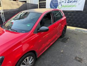 Gebruikte Scherm links-voor Volkswagen Polo V (6R) 1.2 12V BlueMotion Technology Prijs € 99,99 Margeregeling aangeboden door A-team Automotive