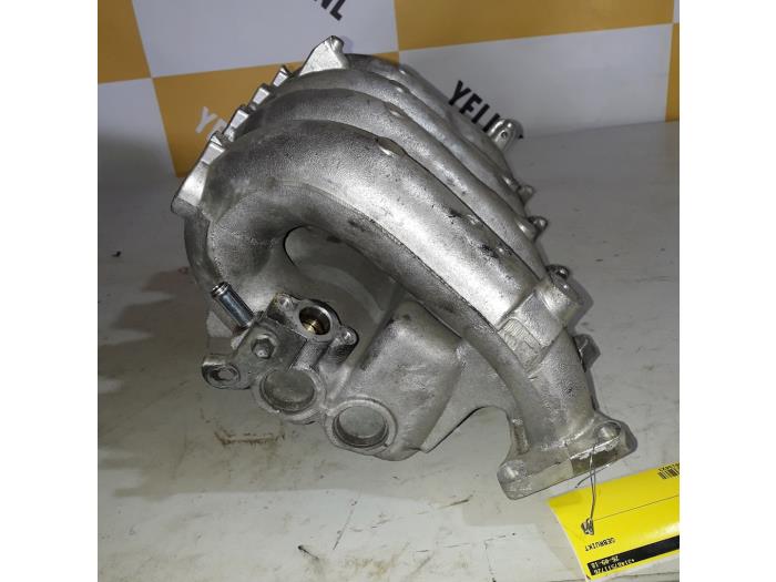 Insugsrör från en Suzuki Swift (ZA/ZC/ZD1/2/3/9) 1.6 Sport VVT 16V 2007