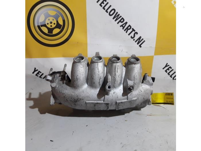 Insugsrör från en Suzuki Swift (ZA/ZC/ZD1/2/3/9) 1.6 Sport VVT 16V 2007