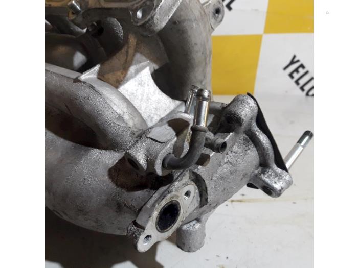 Insugsrör från en Suzuki Swift (ZA/ZC/ZD1/2/3/9) 1.6 Sport VVT 16V 2007