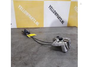 Gebruikte Deurslot Mechaniek 4Deurs links-achter Suzuki Alto 1.0 12V Prijs € 39,00 Margeregeling aangeboden door Yellow Parts