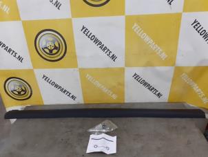 Gebruikte Zijskirt rechts Suzuki Alto 1.0 12V Prijs € 75,00 Margeregeling aangeboden door Yellow Parts