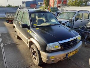 Używane Katalizator Suzuki Grand Vitara I (FT/GT/HT) 2.0 16V Cena € 225,00 Procedura marży oferowane przez Yellow Parts
