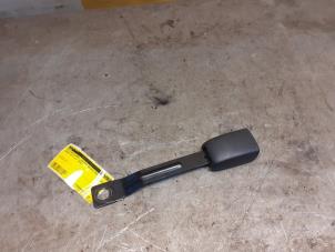 Gebruikte Veiligheidsgordel Insteek rechts-voor Suzuki SX4 (EY/GY) 1.6 16V 4x2 Prijs € 24,99 Margeregeling aangeboden door Yellow Parts