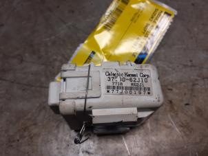 Gebruikte Module keyless vehicle Suzuki Swift (ZA/ZC/ZD1/2/3/9) 1.3 DDis 16V Prijs € 25,00 Margeregeling aangeboden door Yellow Parts