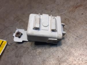 Gebruikte Module keyless vehicle Suzuki Swift (ZA/ZC/ZD1/2/3/9) 1.3 VVT 16V Prijs € 25,00 Margeregeling aangeboden door Yellow Parts
