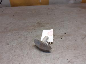 Gebruikte Knipperlicht Scherm links-voor Suzuki Swift (ZA/ZC/ZD1/2/3/9) 1.3 VVT 16V Prijs € 7,00 Margeregeling aangeboden door Yellow Parts