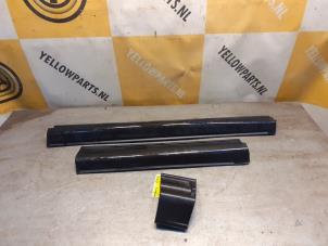 Gebruikte Zijskirt rechts Mazda CX-5 II (KF) Prijs € 70,00 Margeregeling aangeboden door Yellow Parts