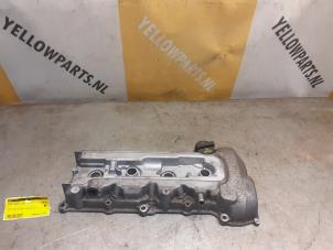 Gebruikte Kleppendeksel Suzuki Grand Vitara II (JT) 2.0 16V Prijs € 65,00 Margeregeling aangeboden door Yellow Parts