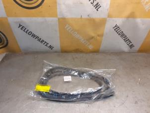 Gebruikte Portierrubber 4Deurs links-voor Suzuki Celerio (LF) 1.0 12V Prijs € 49,50 Margeregeling aangeboden door Yellow Parts